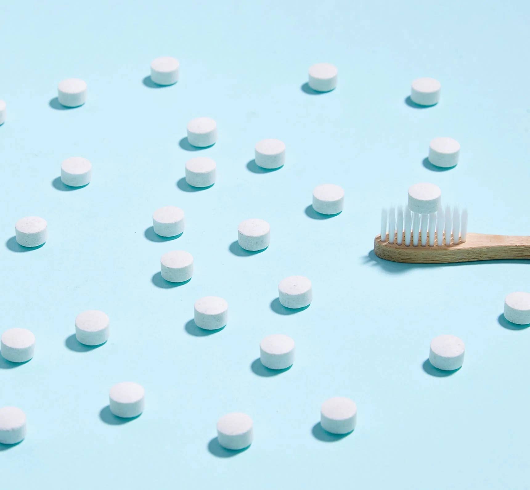 Huppy - Fluoride - Free Toothpaste Tablets | Peppermint | - The Look and Co