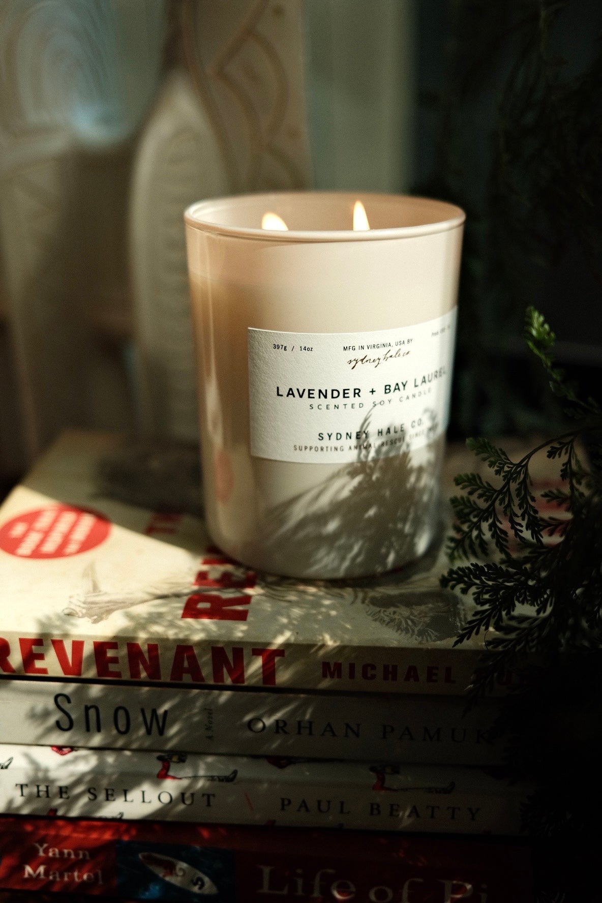 Sydney Hale Candle - The Look and Co